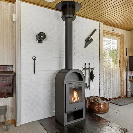 3 Bedroom Lovely In Feriehus