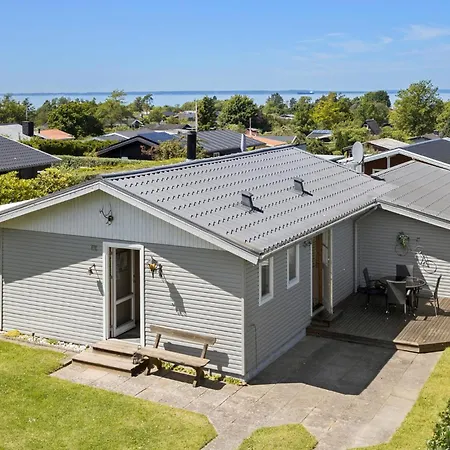 Awesome In With Kitchen Holiday home *